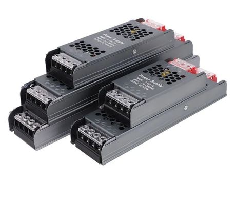 Ultra ince ve ince güç kaynağı 12V / 24V 60W 100W 150W Led Sürücü Değiştirme Güç kaynağı Led Şerit Işık Teneke Kutusu için